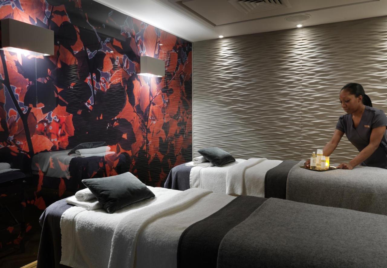 The Athenaeum Hotel & Residences London Exterior photo The spa at The Dorchester