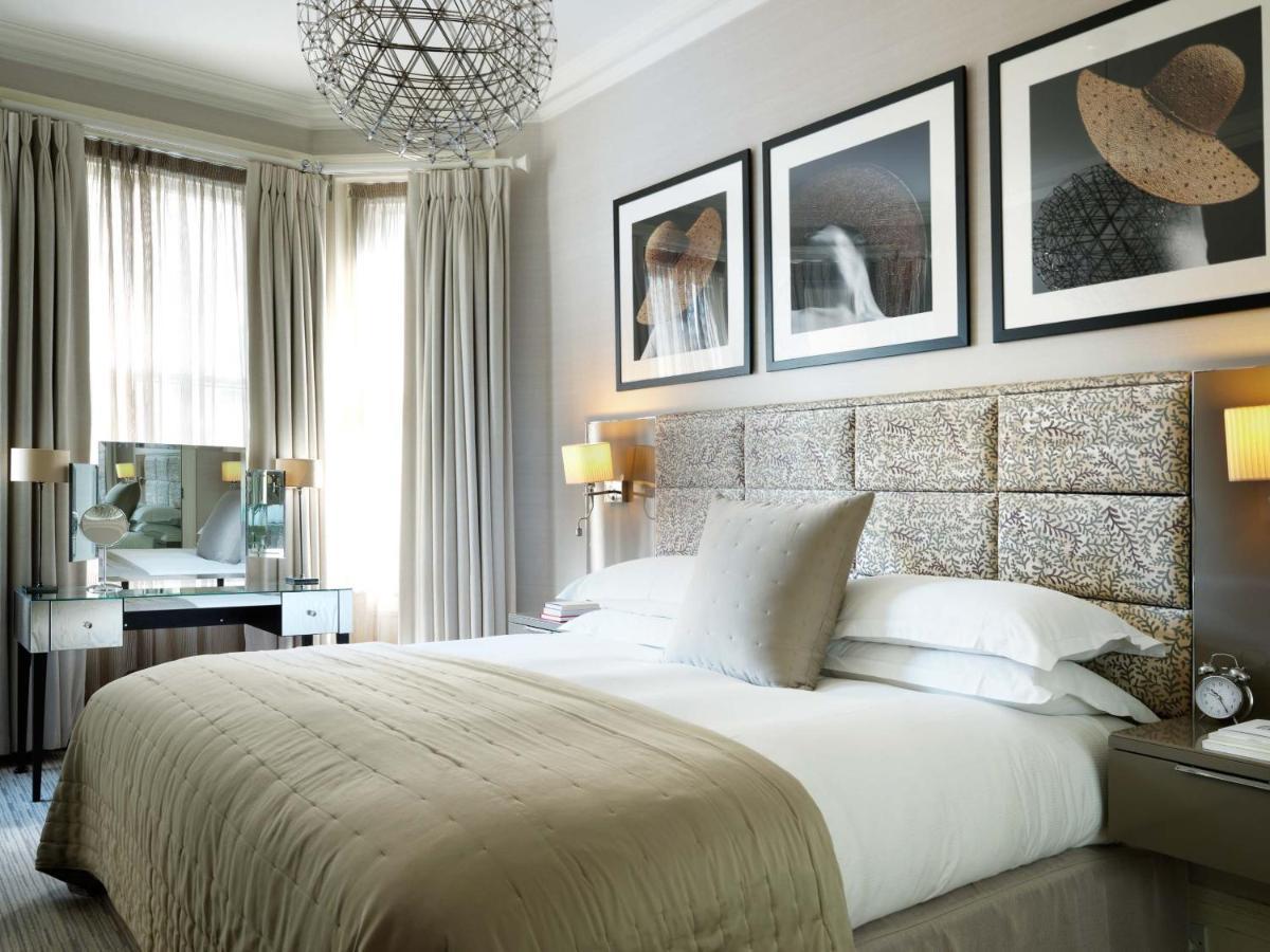 The Athenaeum Hotel & Residences London Exterior photo A bedroom at the hotel