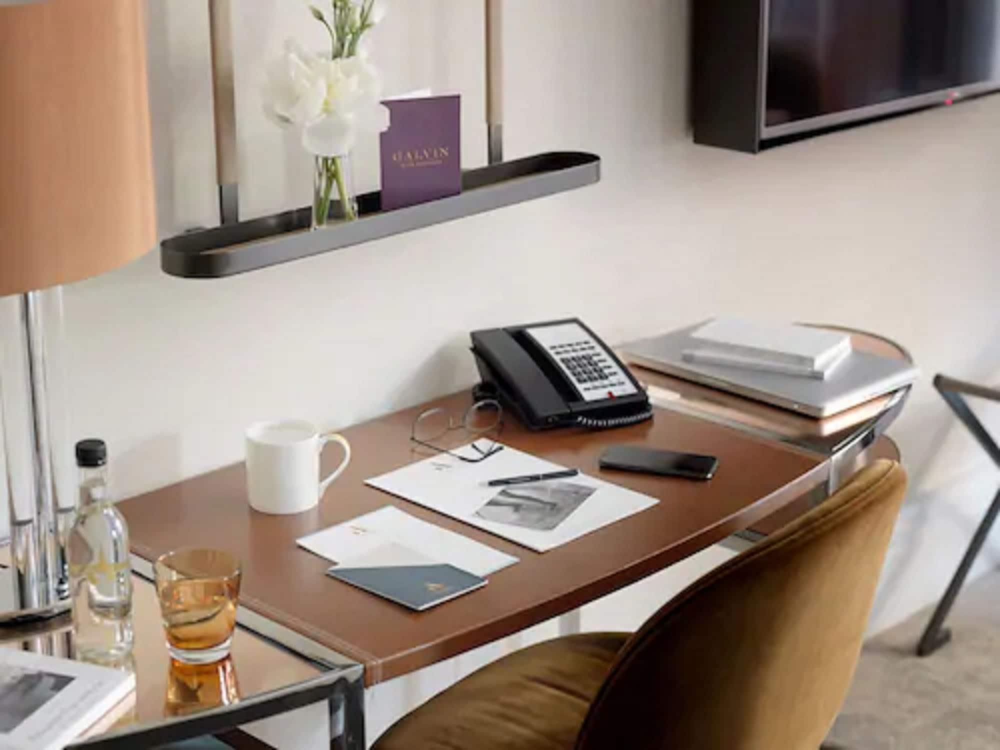 The Athenaeum Hotel & Residences London Exterior photo A desk in a hotel room