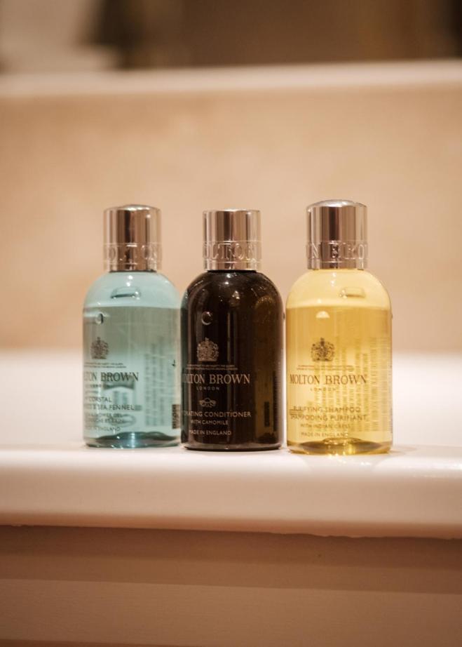 The Athenaeum Hotel & Residences London Exterior photo Molton Brown products