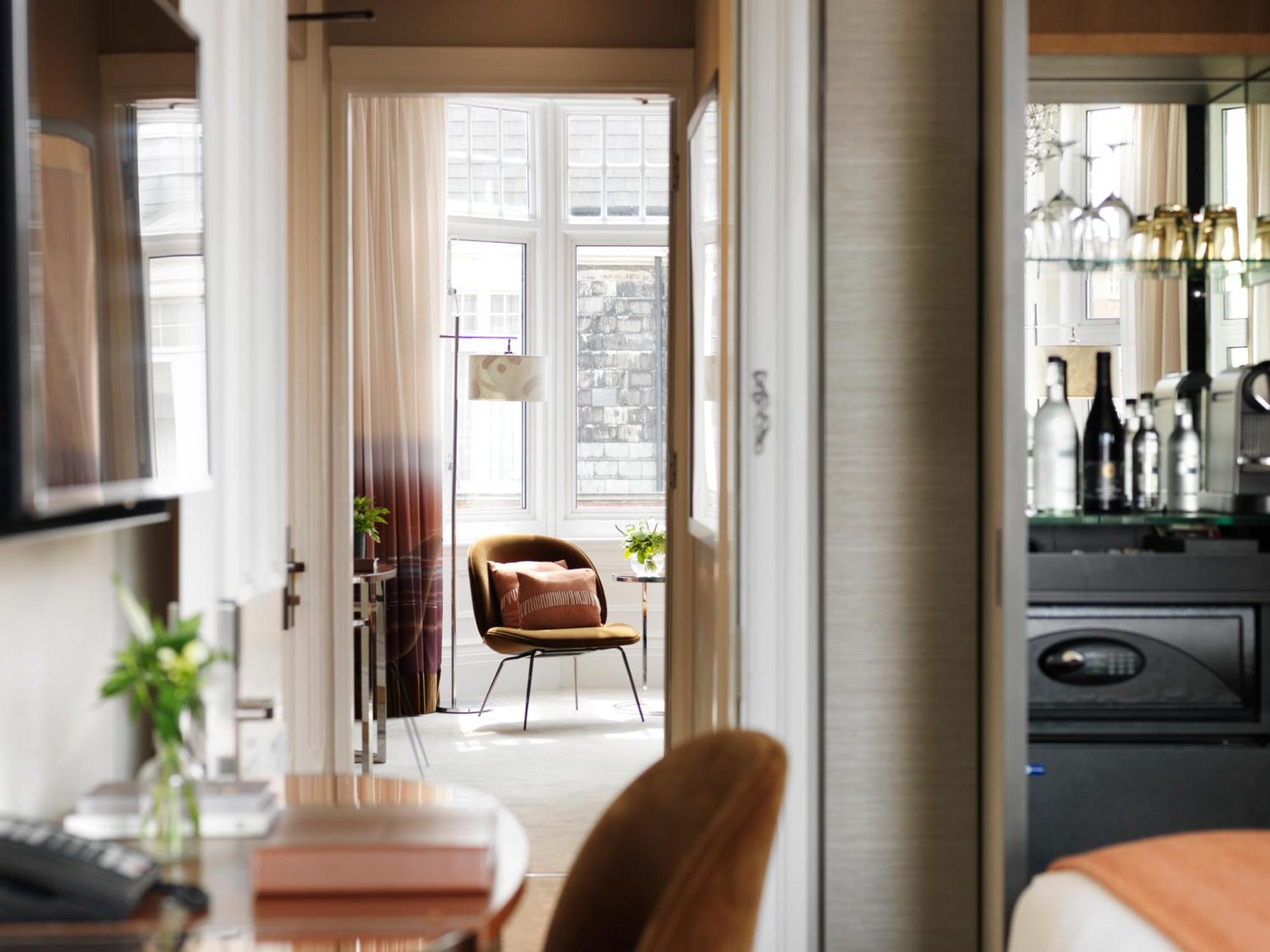 The Athenaeum Hotel & Residences London Room photo